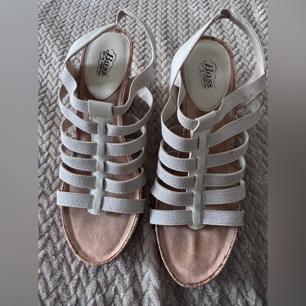 Bass Wedge Sandals Louisa Women’s 8M | Strappy Elastic Metallic Beige Tan